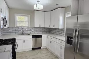 320 Oakwood St, Park Forest, IL 60466 - Photo 7