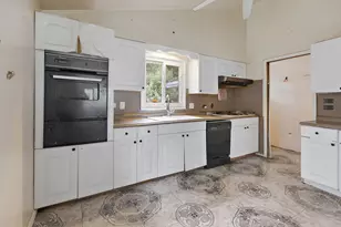 15230 Meadow Ln, Dolton, IL 60419 - Photo 7