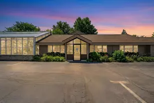 1126 E State St, Sycamore, IL 60178 - Photo 1