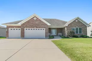 431 Patricia Ln, Hampshire, IL 60140 - Photo 1