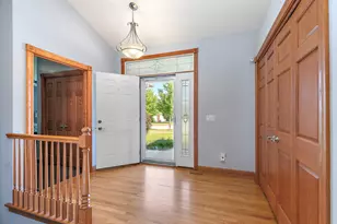 431 Patricia Ln, Hampshire, IL 60140 - Photo 3