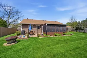 2S631 Angeline Ct, Warrenville, IL 60555 - Photo 35