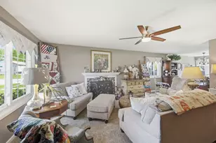 2S631 Angeline Ct, Warrenville, IL 60555 - Photo 7