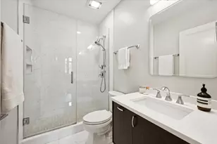 560 W Fulton St, Chicago, IL 60661 - Photo 15