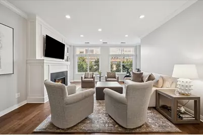 560 W Fulton Street #303, Chicago, IL 60661 - Photo 3