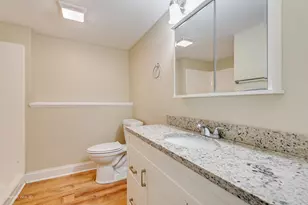 102 Hickory Ln, Morris, IL 60450 - Photo 17