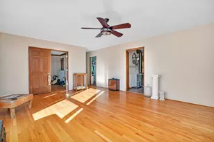 515 4th St, Earlville, IL 60518 - Photo 5