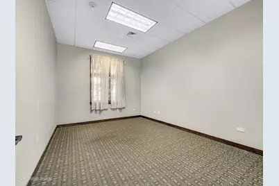 400 S Knoll Street #A, Wheaton, IL 60187 - Photo 7