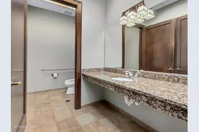 400 S Knoll Street #A, Wheaton, IL 60187 - Photo 17