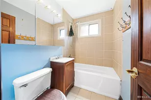 27 Apple Ct, Park Forest, IL 60466 - Photo 13