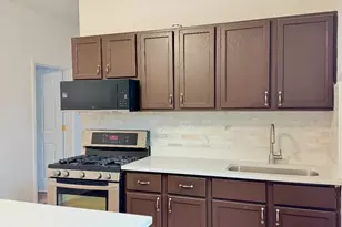 5104 N Austin Ave, Chicago, IL 60630 - Photo 7