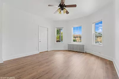 5104 N Austin Avenue #1, Chicago, IL 60630 - Photo 3