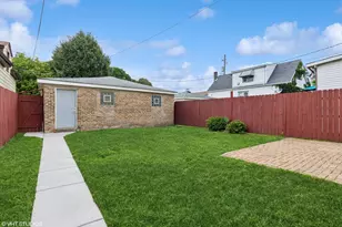 5104 N Austin Ave, Chicago, IL 60630 - Photo 13