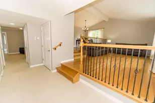 1107 W White Oak St, Arlington Heights, IL 60005 - Photo 3