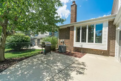 1107 W White Oak Street, Arlington Heights, IL 60005 - Photo 39
