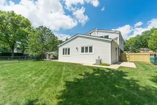 1107 W White Oak St, Arlington Heights, IL 60005 - Photo 43