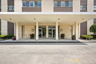 141 N La Grange Rd, La Grange, IL 60525 - Photo 3