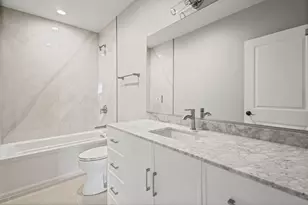 1036 Lake St, Oak Park, IL 60301 - Photo 25