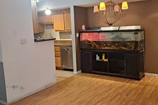 12B Kingery Quarter Rd, Willowbrook, IL 60527 - Photo 7