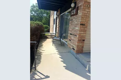 12B Kingery Quarter Road #108, Willowbrook, IL 60527 - Photo 3