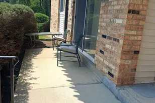 12B Kingery Quarter Rd, Willowbrook, IL 60527 - Photo 3