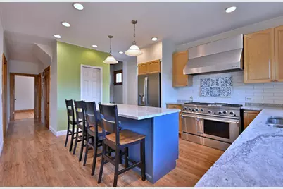 245 S Addison Street, Bensenville, IL 60106 - Photo 7