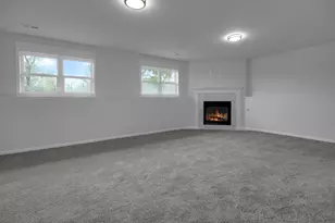 3008 W 82nd Pl, Merrillville, IN 46410 - Photo 17