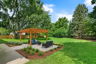 805 Potomac Ave, Naperville, IL 60565 - Photo 33