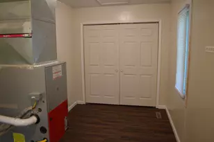 309 S Main St, Walnut, IL 61376 - Photo 17