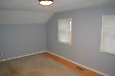 309 S Main Street, Walnut, IL 61376 - Photo 21