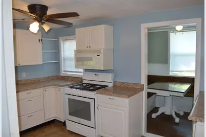 309 S Main Street, Walnut, IL 61376 - Photo 7