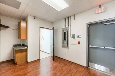 227 S Main Street, Bartlett, IL 60103 - Photo 11