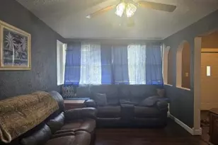 1541 Elm St, Hamilton, IL 62341 - Photo 5