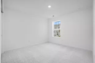 359 Red Oak Cir, Volo, IL 60020 - Photo 15