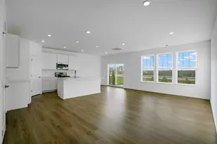 359 Red Oak Cir, Volo, IL 60020 - Photo 3