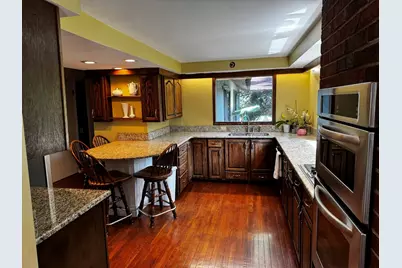 37 Sheffield Lane, Oak Brook, IL 60523 - Photo 11