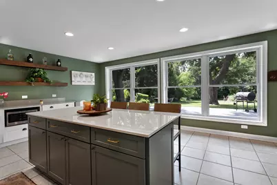 483 E Crystal Lake Avenue, Crystal Lake, IL 60014 - Photo 9