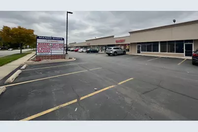 49 E Fullerton Avenue, Addison, IL 60101 - Photo 1