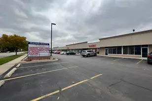 49 E Fullerton Ave, Addison, IL 60101 - Photo 1