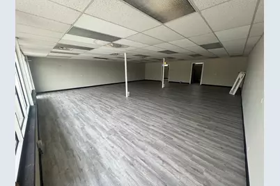 49 E Fullerton Avenue, Addison, IL 60101 - Photo 5