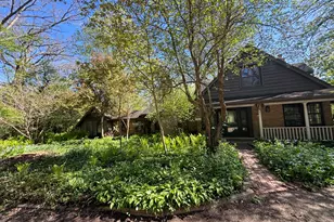 29W101 Morris Ct, Warrenville, IL 60555 - Photo 3