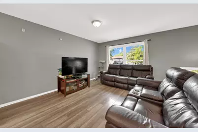 17303 Appletree Drive, Hazel Crest, IL 60429 - Photo 5