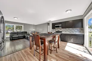 17303 Apple Tree Dr, Hazel Crest, IL 60429 - Photo 9