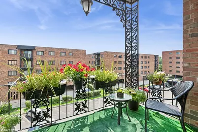 9355 Landings Lane #406, Des Plaines, IL 60016 - Photo 11