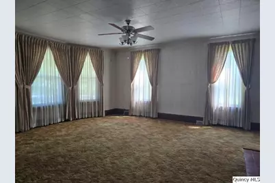 118 S Fayette Street, Carthage, IL 62321 - Photo 3