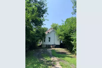 334 S Ottawa Street, Joliet, IL 60436 - Photo 3