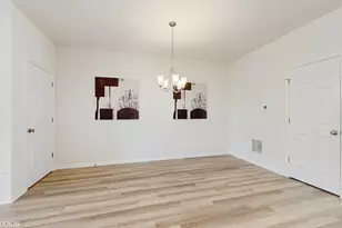 268 Hoffmann Dr, Buffalo Grove, IL 60089 - Photo 13