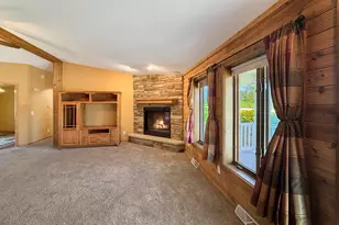 24134 Hidden Ranch Dr, Lanark, IL 61046 - Photo 9