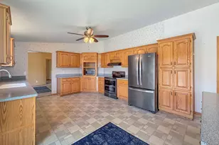 24134 Hidden Ranch Dr, Lanark, IL 61046 - Photo 15
