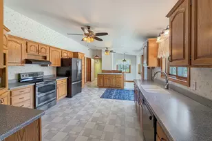 24134 Hidden Ranch Dr, Lanark, IL 61046 - Photo 13